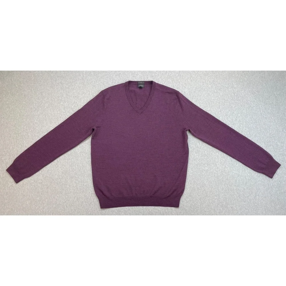 J Crew Sweater Mens Medium Purple 100% Merino Wool V-Neck Long Sleeve